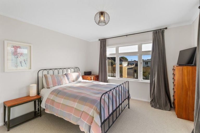 Photo of property in 26 George Street, Levin, 5510