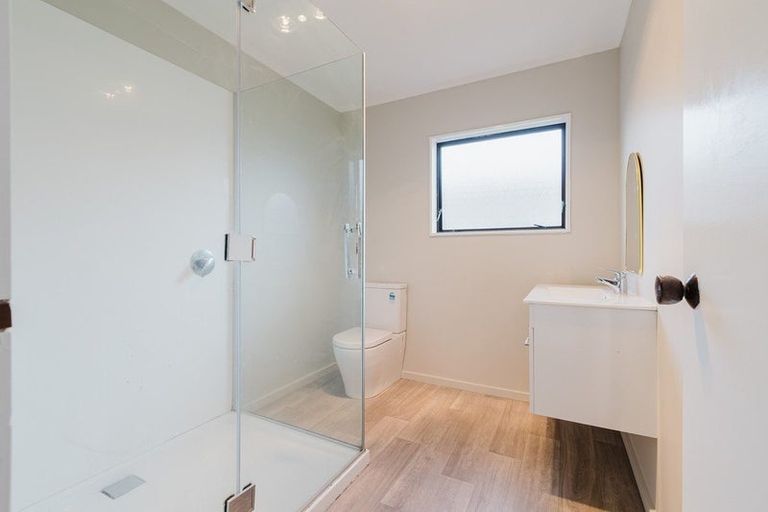 Photo of property in 42a Mcleavey Drive, Kelvin Grove, Palmerston North, 4414