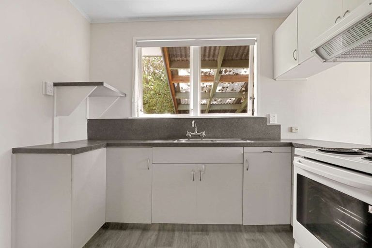 Photo of property in 3 Russell Crescent, Western Heights, Rotorua, 3015