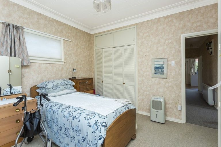 Photo of property in 392 Bay View Road, Saint Clair, Dunedin, 9012