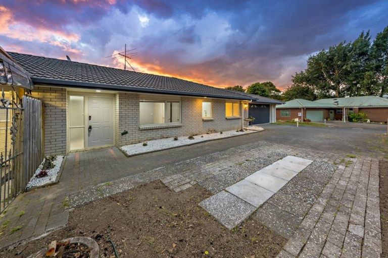 Photo of property in 31 Muirfield Street, Wattle Downs, Auckland, 2103