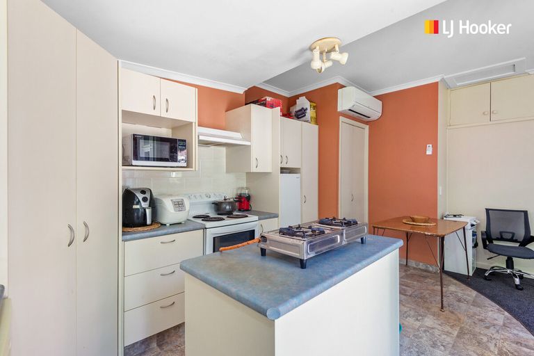 Photo of property in 8 Hawthorn Avenue, Mornington, Dunedin, 9011