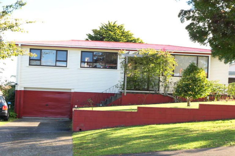 Photo of property in 25a Waterloo Street, Howick, Auckland, 2014