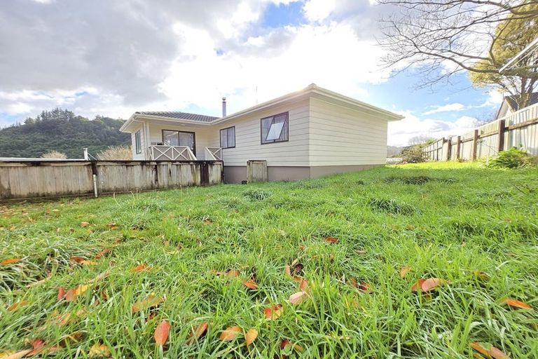 Photo of property in 21 Moonstone Grove, Birchville, Upper Hutt, 5018