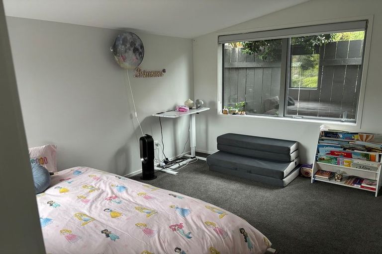 Photo of property in 14a Clipper Place, Shelly Park, Auckland, 2014