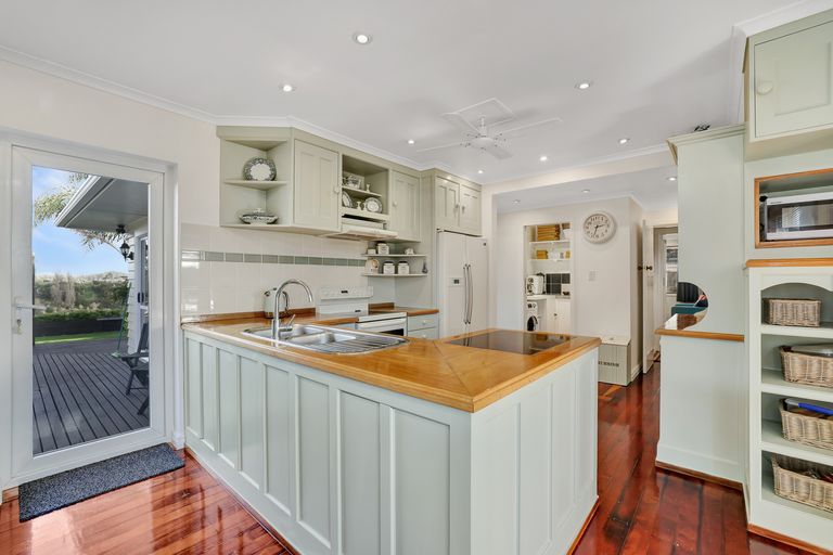 Photo of property in 97 Thornton Road, Cambridge, 3434