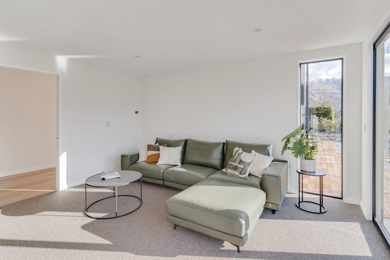 Photo of property in 170c Beacon Point Road, Wanaka, 9305