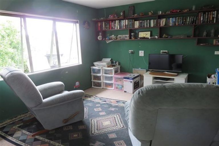 Photo of property in 163b Colwill Road, Massey, Auckland, 0614