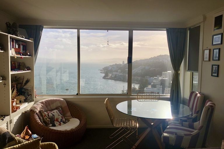 Photo of property in 2 Oriental Terrace, Mount Victoria, Wellington, 6011