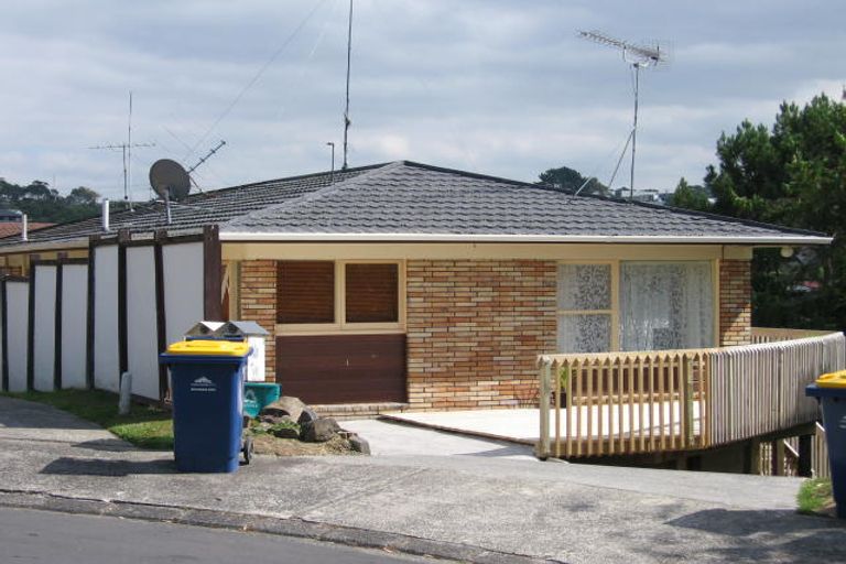 Photo of property in 25 Robin Lane, Browns Bay, Auckland, 0630