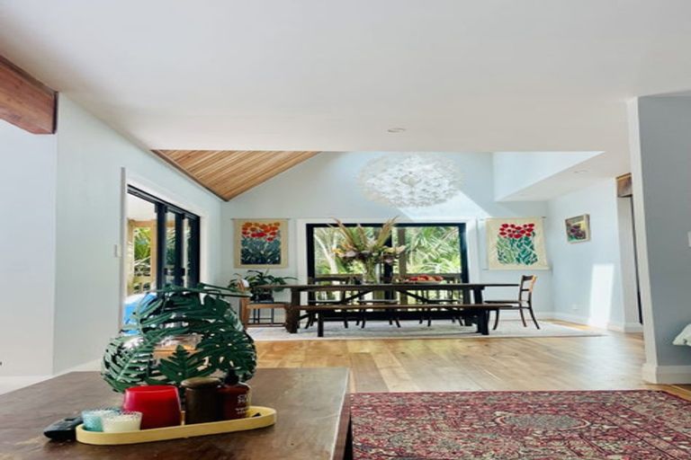 Photo of property in 36 Kereru Grove, Greenhithe, Auckland, 0632