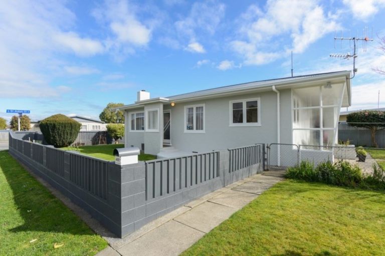 Photo of property in 400 Park Road North, Parkvale, Hastings, 4122