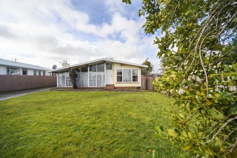 Photo of property in 73 Lockhart Avenue, Milson, Palmerston North, 4414
