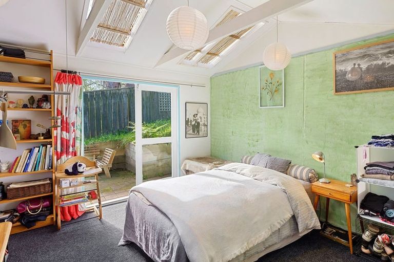 Photo of property in 25 Puriri Road, Waikanae, 5036