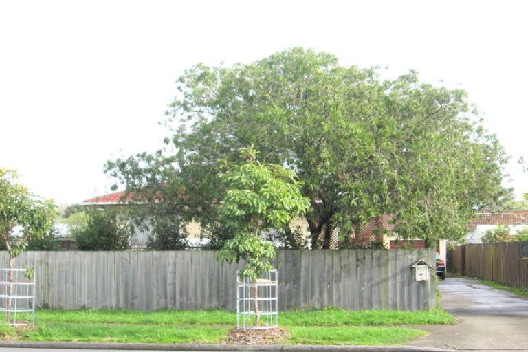 Photo of property in 415 Bucklands Beach Road, Bucklands Beach, Auckland, 2012