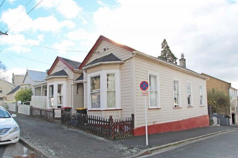 Photo of property in 26 Lees Street, Dunedin Central, Dunedin, 9016