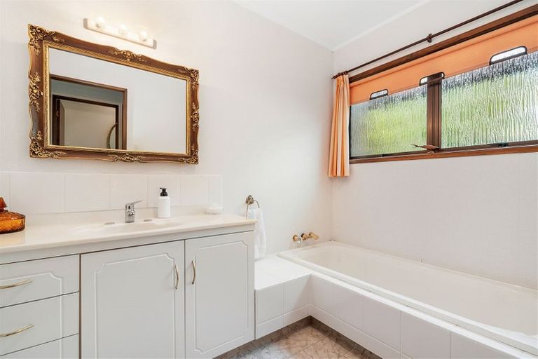 Photo of property in 213 Fairway Drive, Te Kamo, Whangarei, 0112