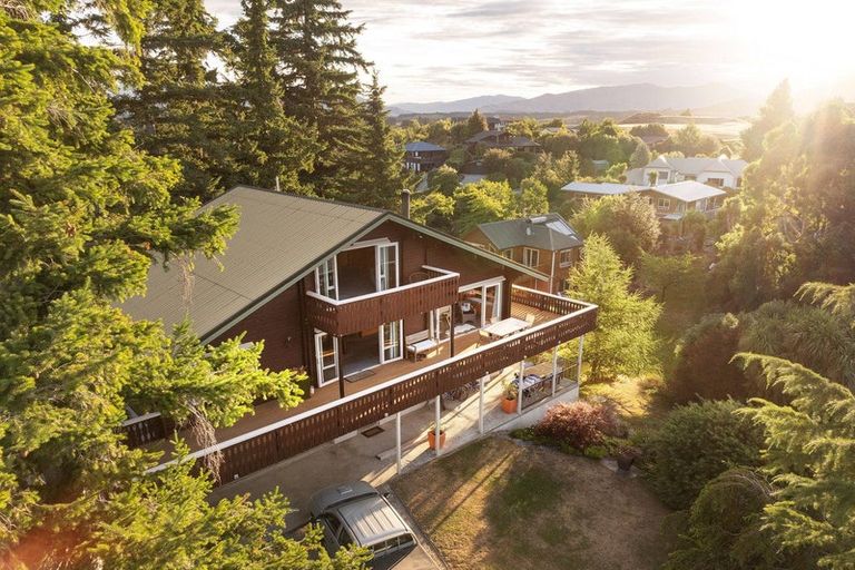 Photo of property in 303 Lakeview Terrace, Lake Hawea, Wanaka, 9382