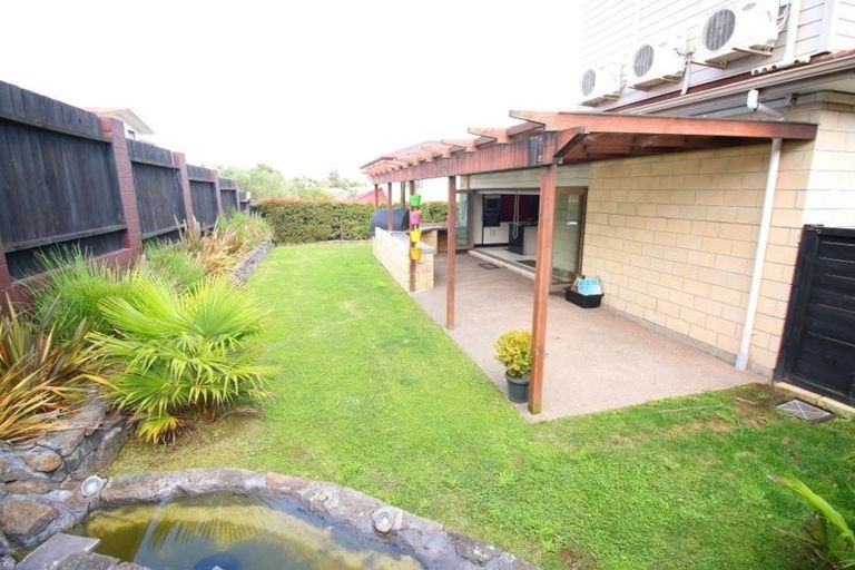Photo of property in 27 Edgewood Way, Henderson, Auckland, 0612