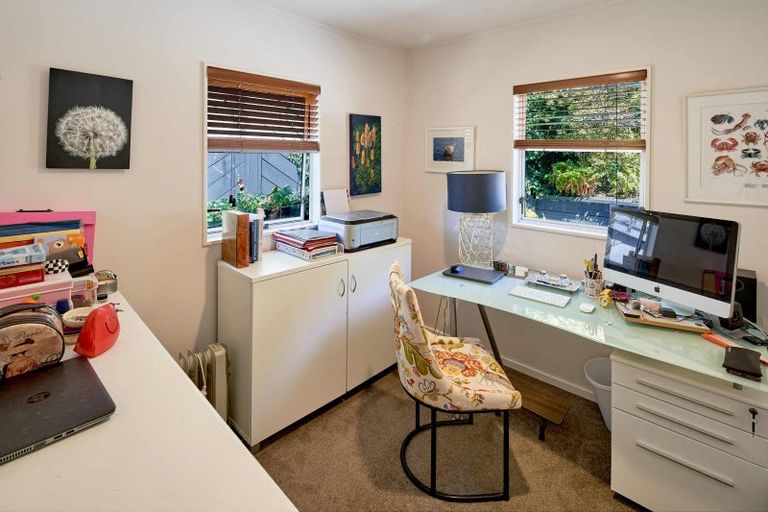 Photo of property in 9 Musket Lane, Whitby, Porirua, 5024