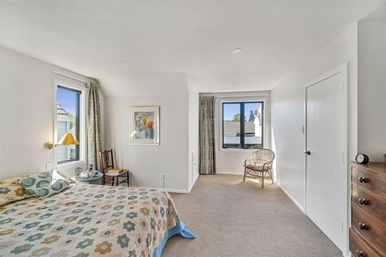 Photo of property in 1/26 Makora Street, Fendalton, Christchurch, 8041