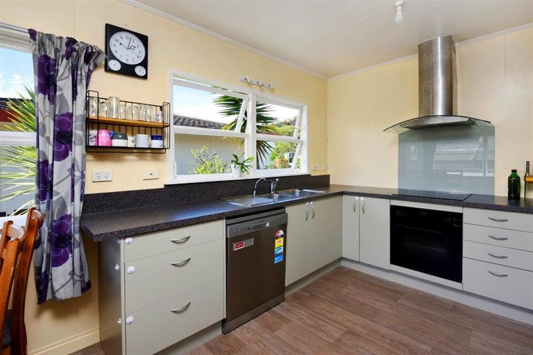 Photo of property in 2/87 Scotia Street, Wakatu, Nelson, 7011