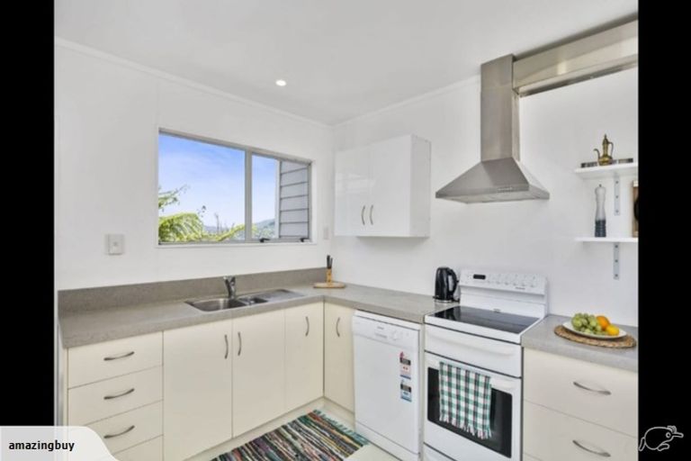 Photo of property in 2/38 Kandy Crescent, Ngaio, Wellington, 6035