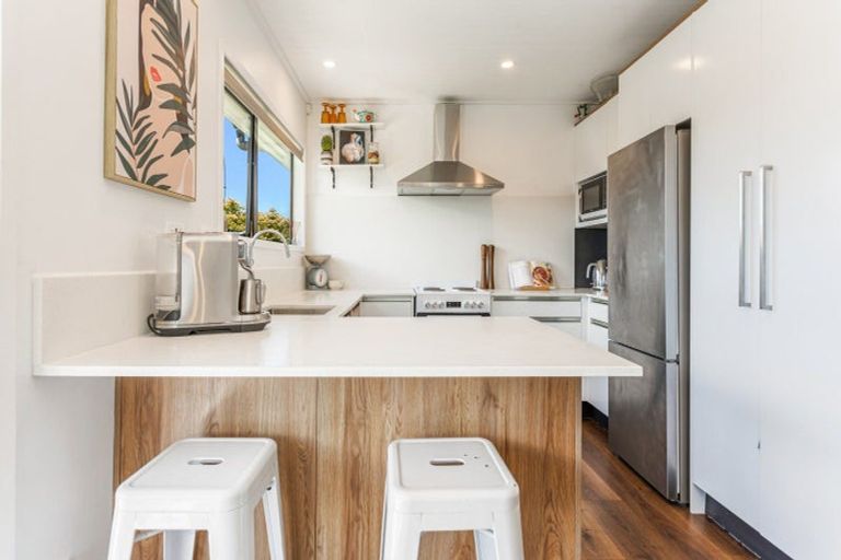 Photo of property in 82 Glenvar Road, Torbay, Auckland, 0630