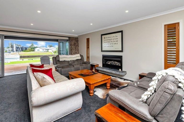 Photo of property in 44 Mariners Haven, One Tree Point, 0118