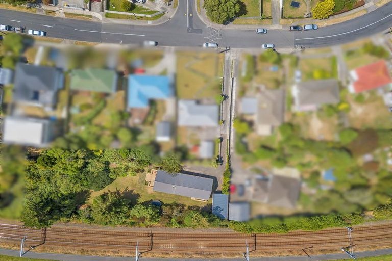 Photo of property in 65 Bell Street, Tawa, Wellington, 5028