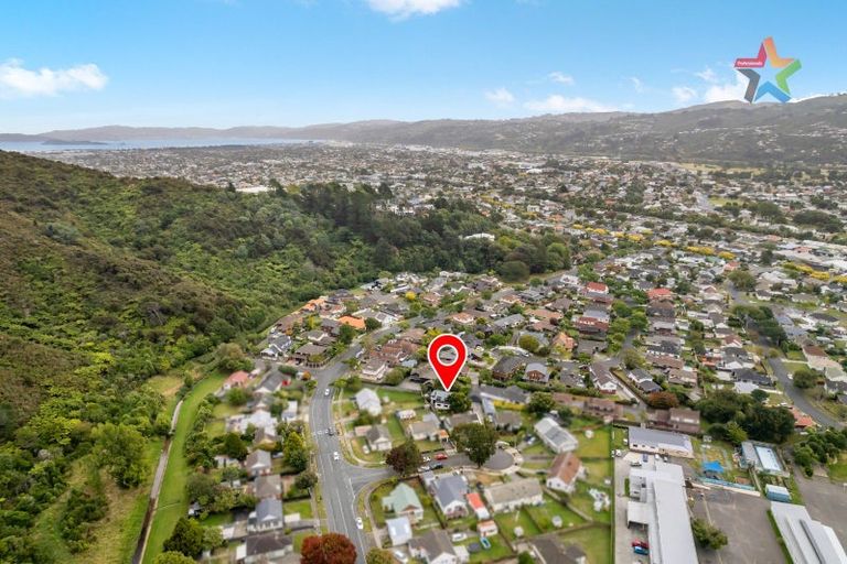 Photo of property in 2a Burke Grove, Naenae, Lower Hutt, 5011
