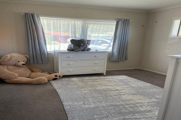 Photo of property in 5 Fraser Colman Grove, Wainuiomata, Lower Hutt, 5014