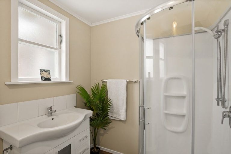 Photo of property in 1/5 Kowhai Street, Naenae, Lower Hutt, 5011