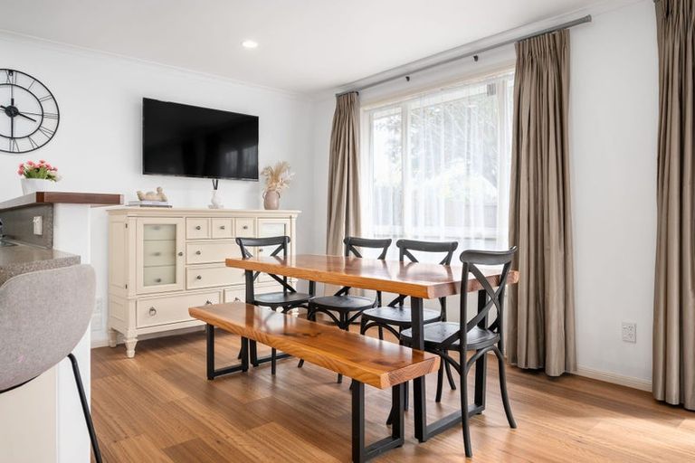 Photo of property in 48 Farringdon Avenue, Rototuna North, Hamilton, 3210