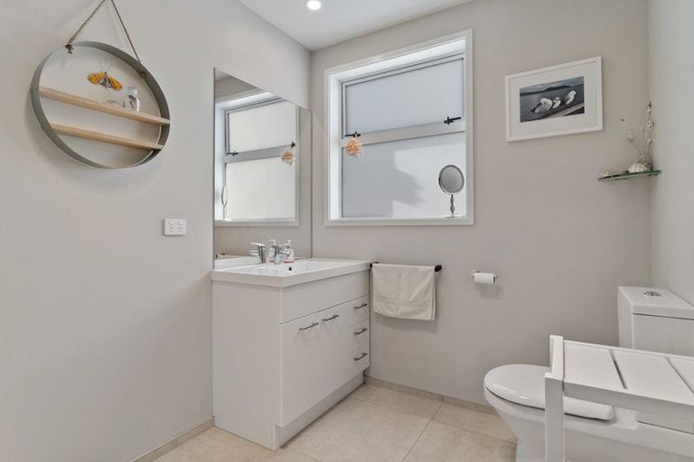 Photo of property in 68 Franks Way, Papamoa Beach, Papamoa, 3118