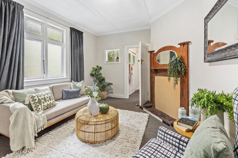 Photo of property in 49 Adams Terrace, Aro Valley, Wellington, 6021