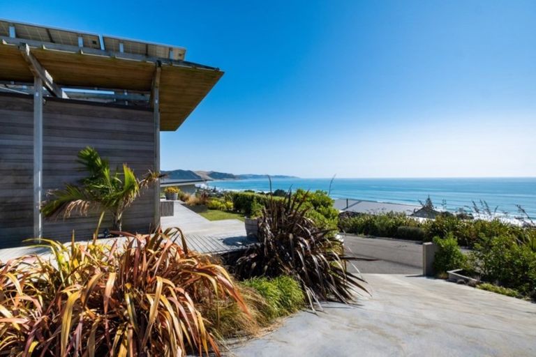 Photo of property in 28 Lightning Ridge View, Waimarama, 4294