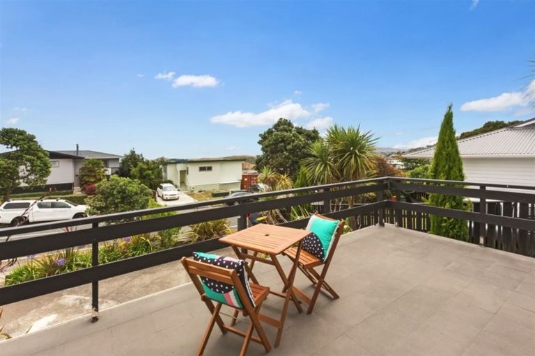 Photo of property in 129 Conclusion Street, Ascot Park, Porirua, 5024