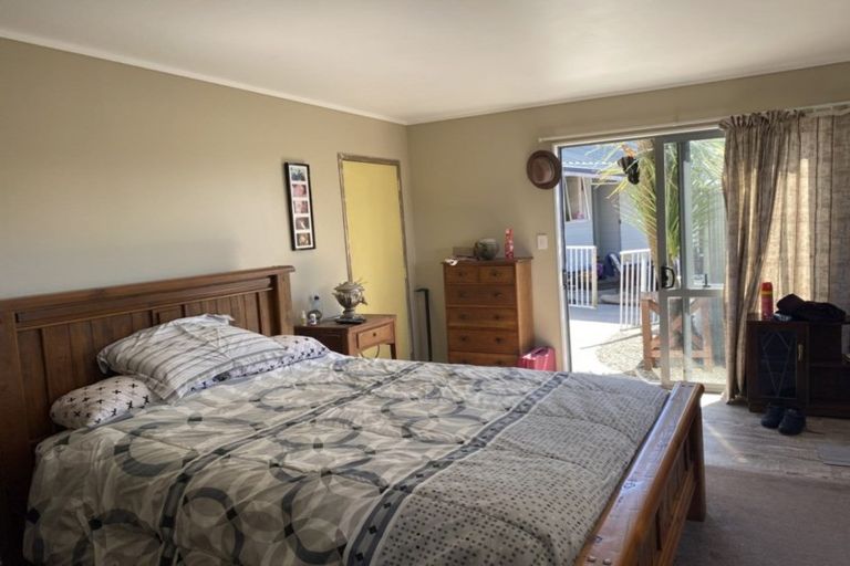 Photo of property in 10 Tauranga Place, Waitara, 4320