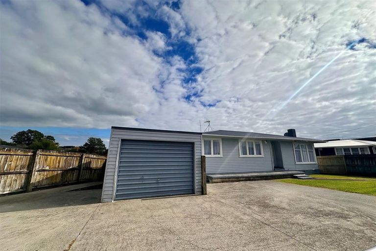 Photo of property in 18 Bolton Place, Otara, Auckland, 2023