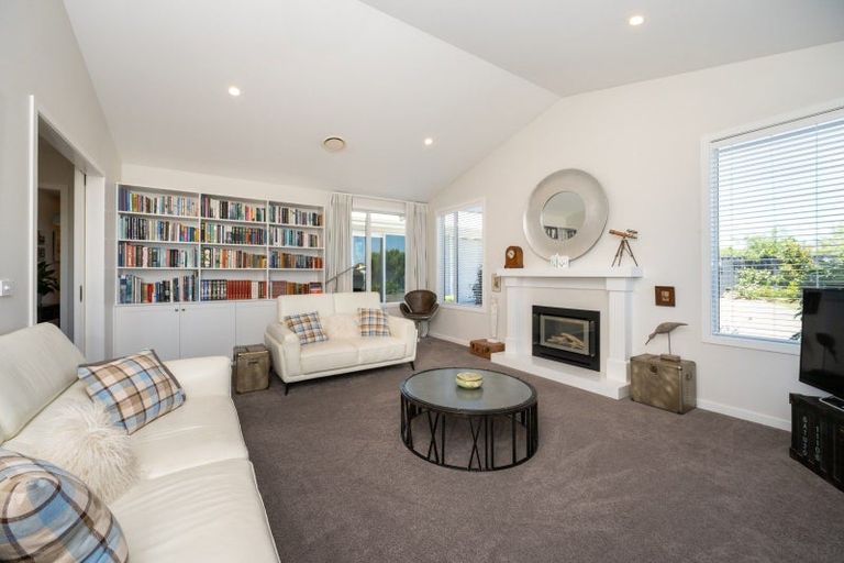 Photo of property in 7d Whakatomo Place, Havelock North, 4130