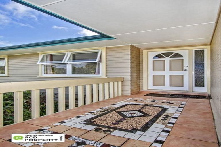 Photo of property in 6 Adams Place, Te Kamo, Whangarei, 0112