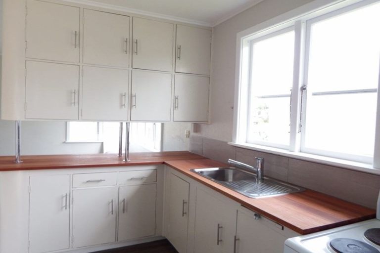 Photo of property in 13 Potaka Street, Marton, 4710