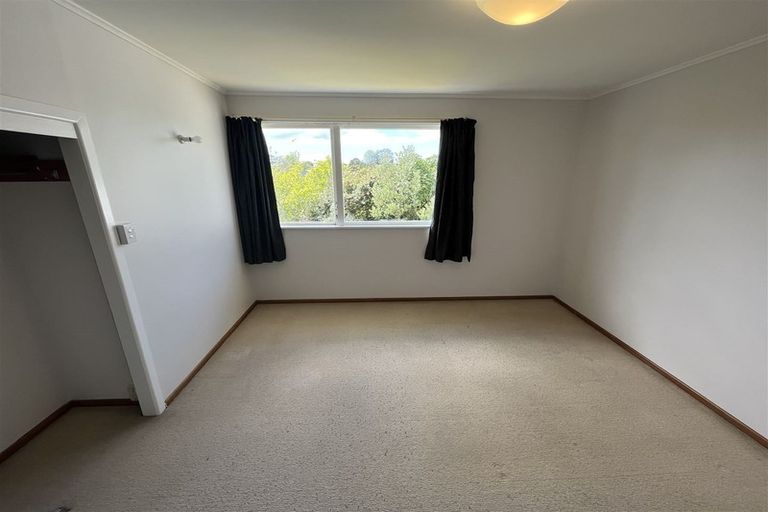 Photo of property in 16 Bayside Avenue, Te Atatu Peninsula, Auckland, 0610