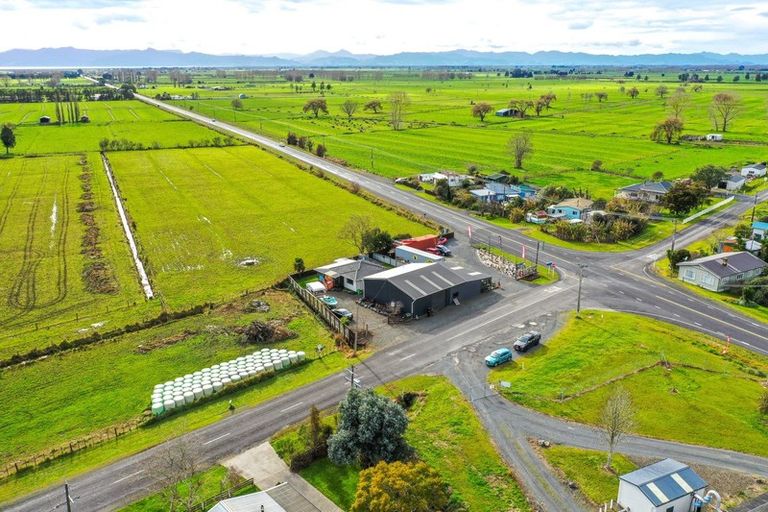 Photo of property in 2 Back Miranda Road, Waitakaruru, Thames, 3576