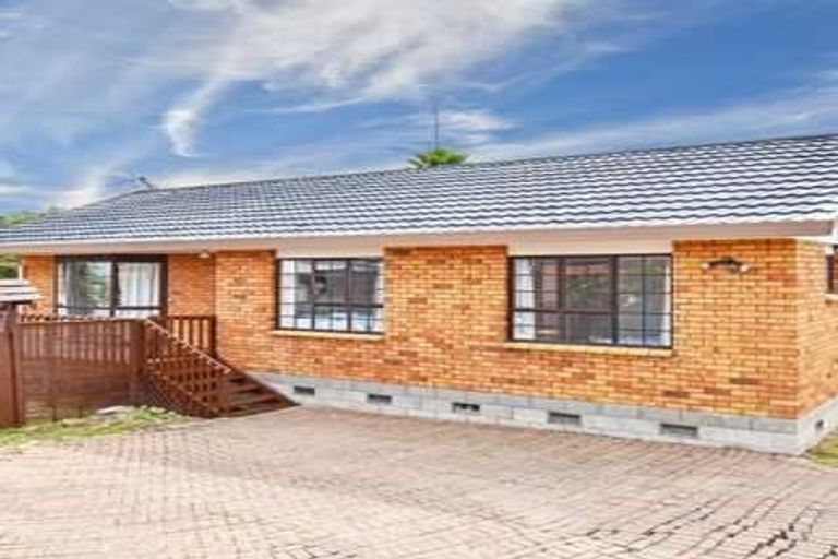 Photo of property in 4 Aspiring Avenue, Clover Park, Auckland, 2019