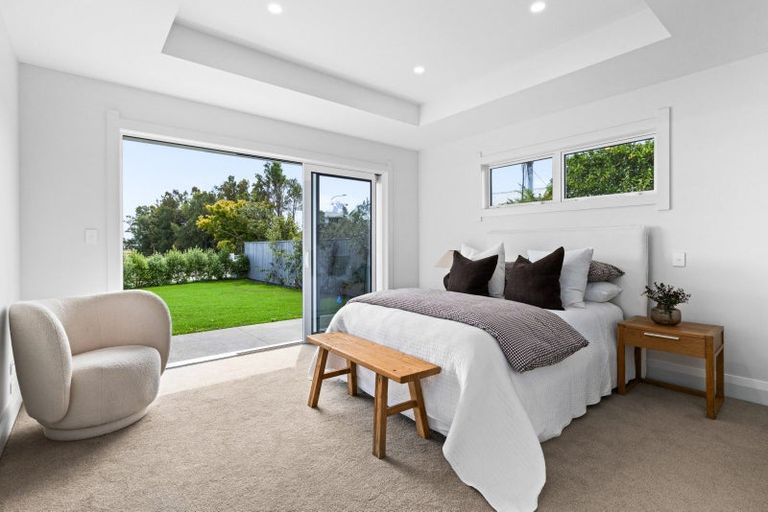 Photo of property in 129 Middle Road, Havelock North, 4130