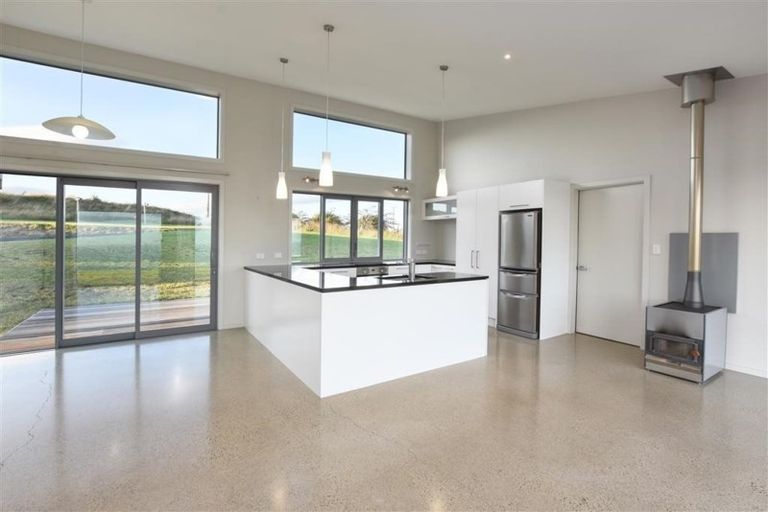 Photo of property in 31 Tunnel Beach Road, Blackhead, Dunedin, 9076