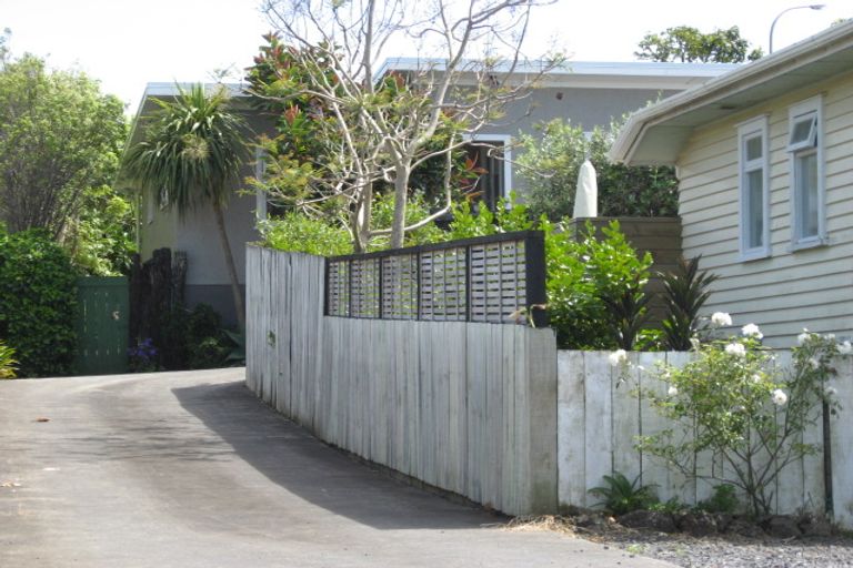 Photo of property in 39a Miller Road, Mangere Bridge, Auckland, 2022