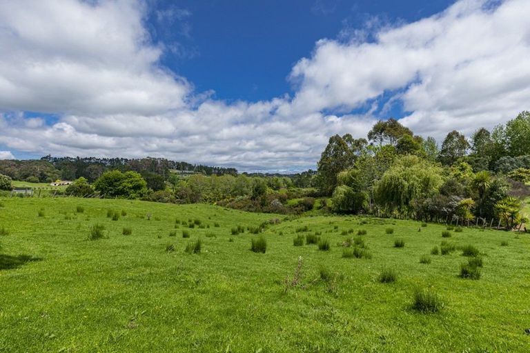 Photo of property in 99 Potter Road, Dairy Flat, Albany, 0792